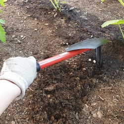 Folding shovel pickaxe